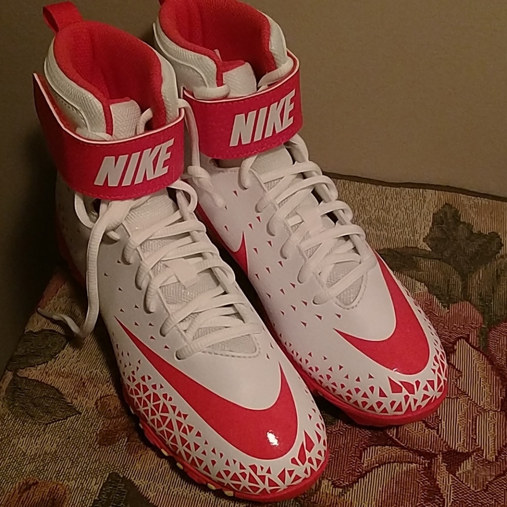 Nike cleats size 5.5Y